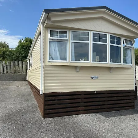 مكان تخييم Cozy Donegal Caravan Dunkineely